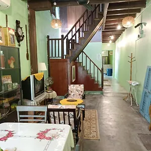 Lang Hoose Гостевой дом